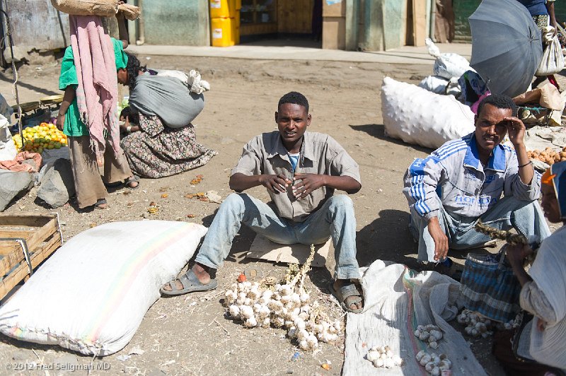 20120402_095422 Nikon D3S 2x3.jpg - Small market outside Gondar.